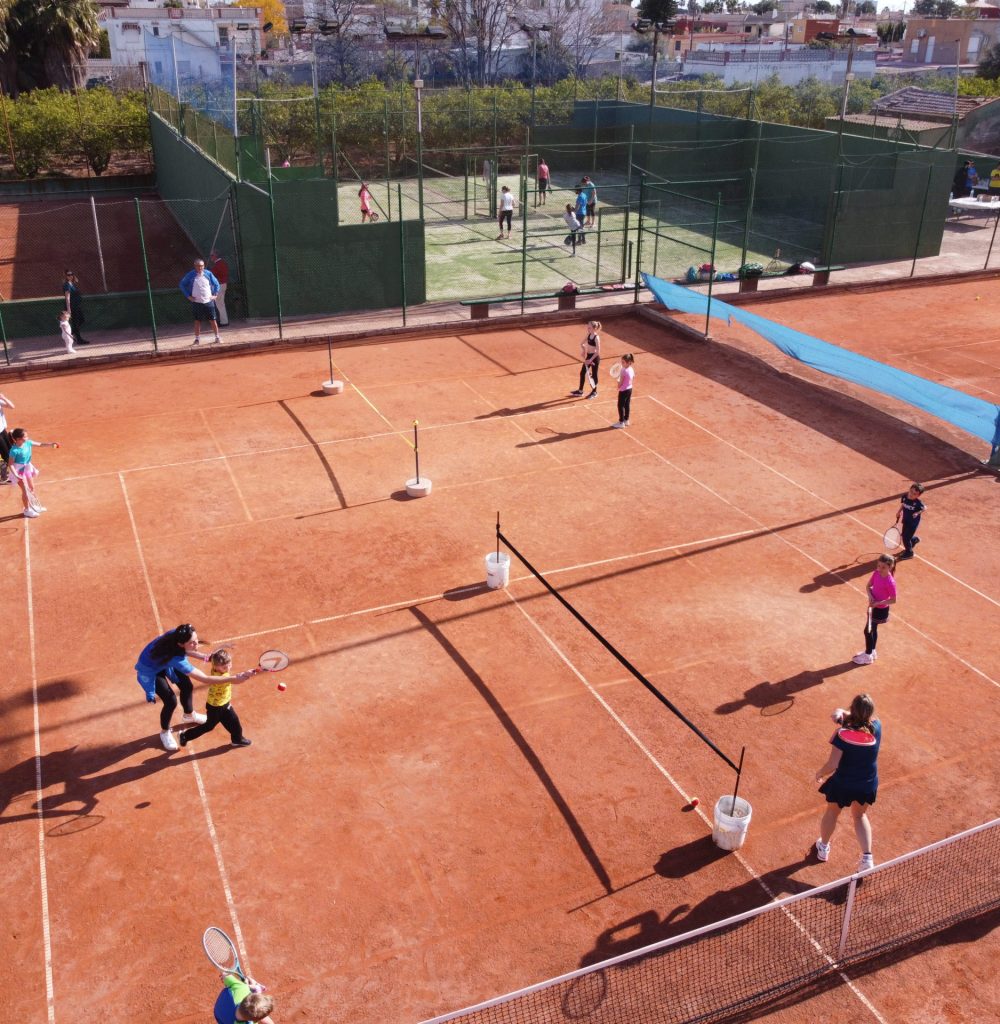 escuela-tenis-burriana-adultos-y-niños
